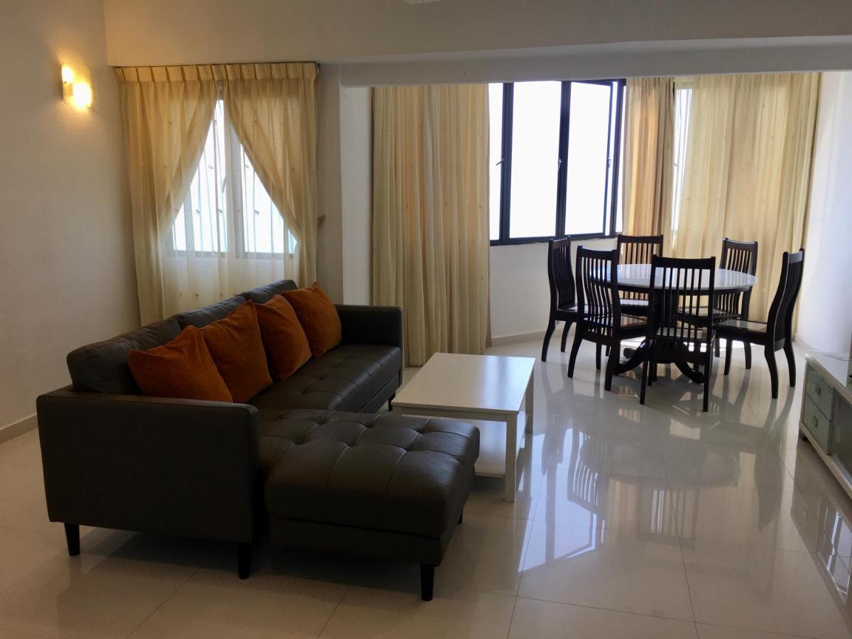 The Ferringhi Sea View At Sri Sayang Apartment Batu Feringgi Bagian luar foto