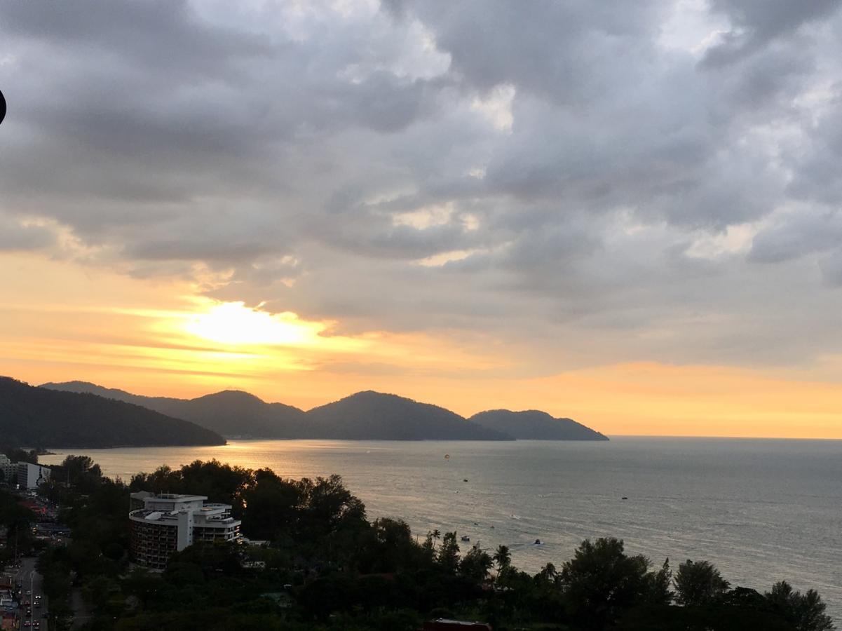The Ferringhi Sea View At Sri Sayang Apartment Batu Feringgi Bagian luar foto